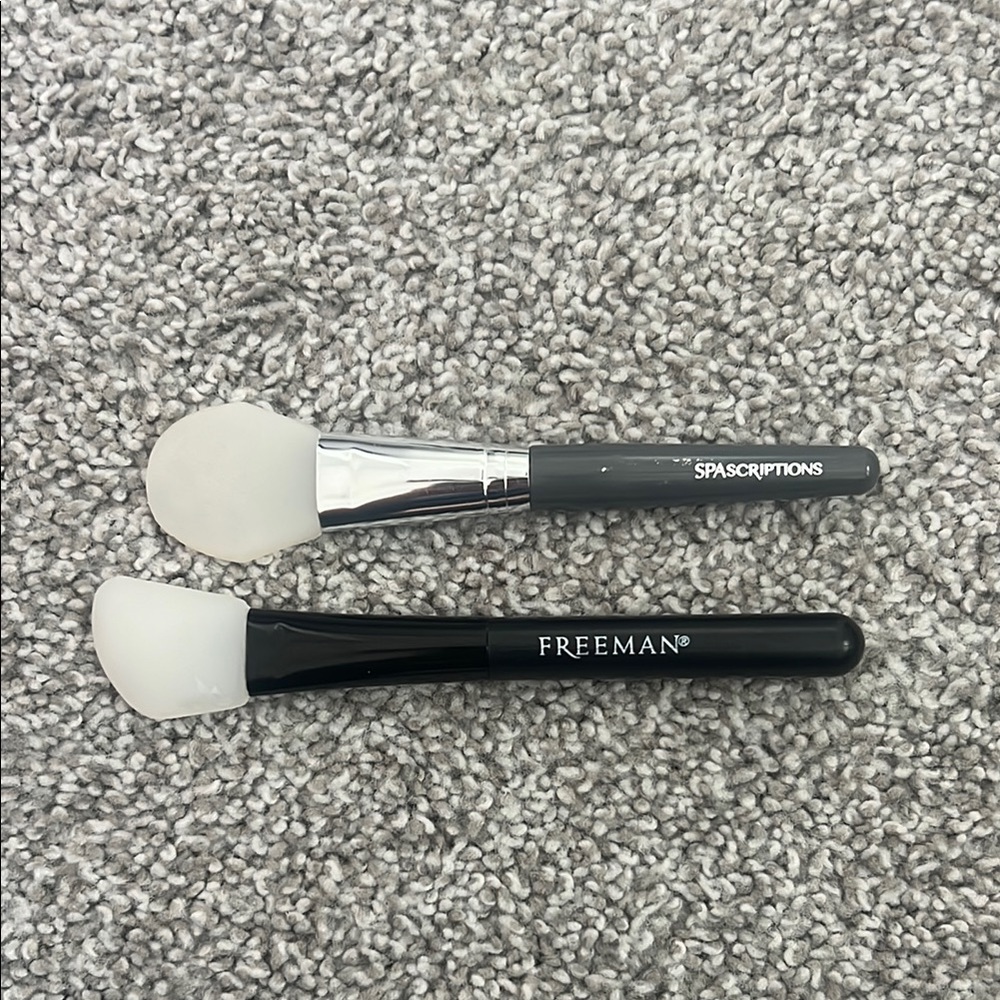 Freeman and Spascriptions Facial Brush Duo - new